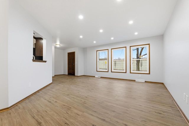 2504 N 112th STREET, Wauwatosa, WI 53226