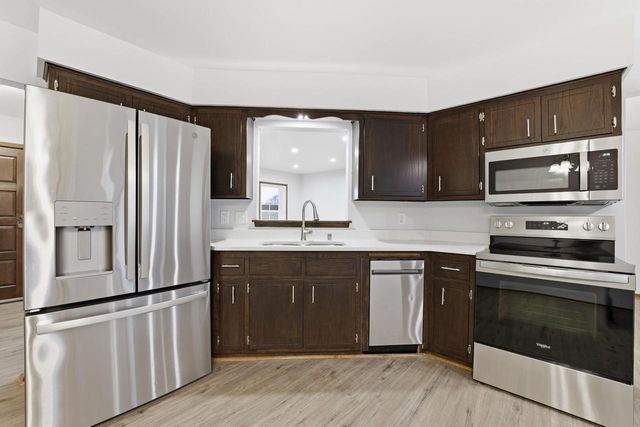 2504 N 112th STREET, Wauwatosa, WI 53226