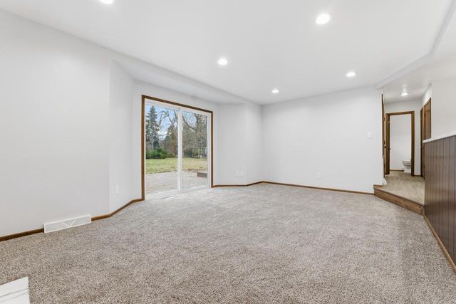 2504 N 112th STREET, Wauwatosa, WI 53226