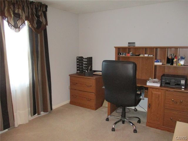 6081 Meadow Drive, Cicero, NY 13039