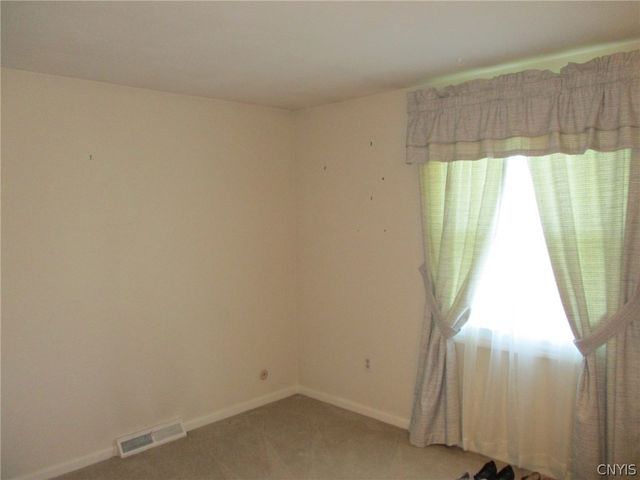 6081 Meadow Drive, Cicero, NY 13039