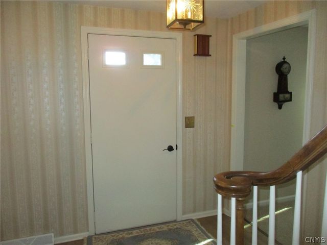 6081 Meadow Drive, Cicero, NY 13039