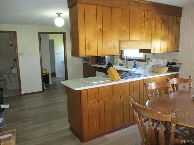 6081 Meadow Drive, Cicero, NY 13039