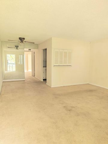 134 Camden F, West Palm Beach, FL 33417