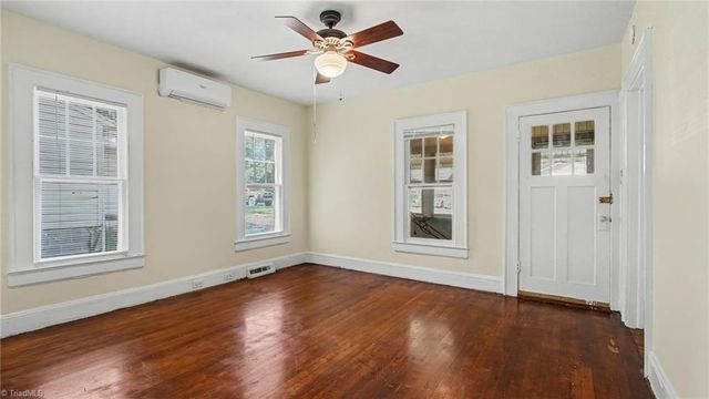 1418 N Hamilton Street, High Point, NC 27262