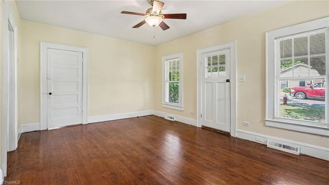 1418 N Hamilton Street, High Point, NC 27262