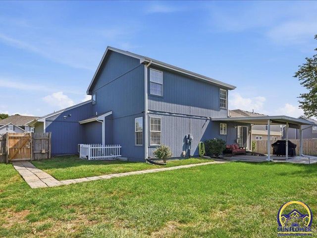 2637 SW Lagito DR, Topeka, KS 66614