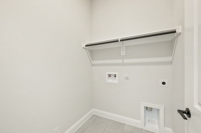 821 Alamo Court, Desoto, TX 75115