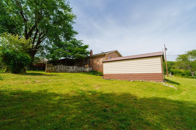 128 N Turner Dr, Sparta, TN 38583