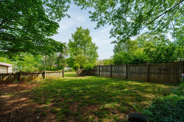 128 N Turner Dr, Sparta, TN 38583