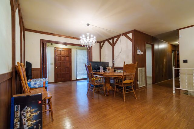 128 N Turner Dr, Sparta, TN 38583