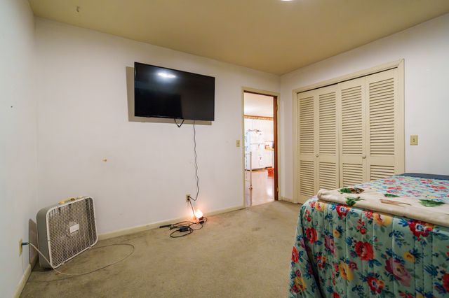 128 N Turner Dr, Sparta, TN 38583