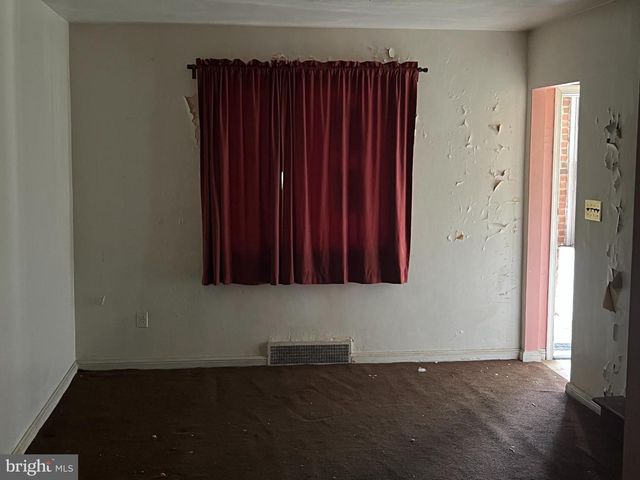 321 36TH ST NE, Washington, DC 20019