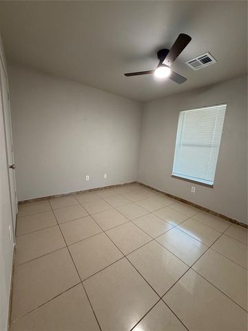 2704 Fennel Road, Yukon, OK 73128