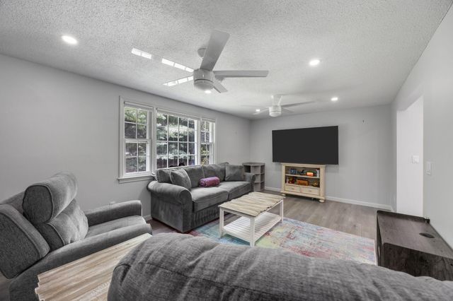 29 Race Lane, Sandwich, MA 02563