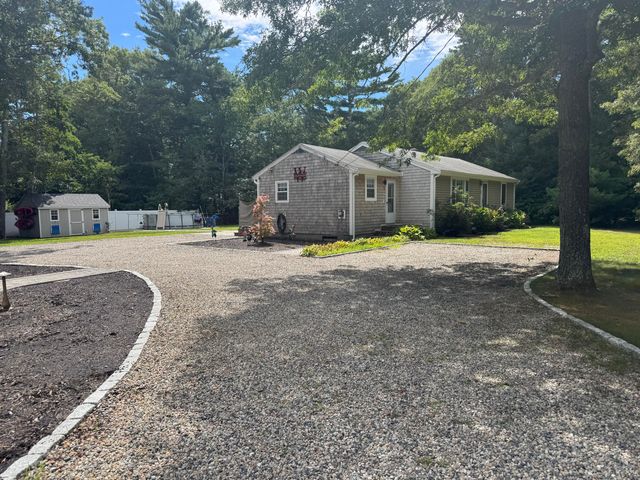 29 Race Lane, Sandwich, MA 02563