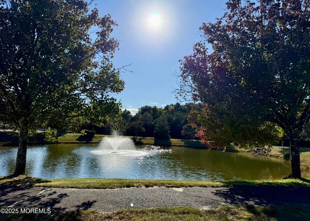 53 Lookout Drive, Manahawkin, NJ 08050