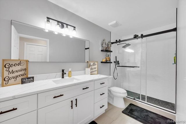 54424 Maple Creek Court, Shelby Twp, MI 48316