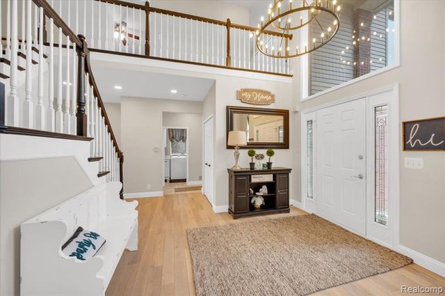 54424 Maple Creek Court, Shelby Twp, MI 48316