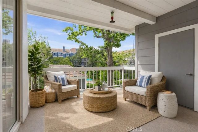 20301 Bluffside D-201, Huntington Beach, CA 92646