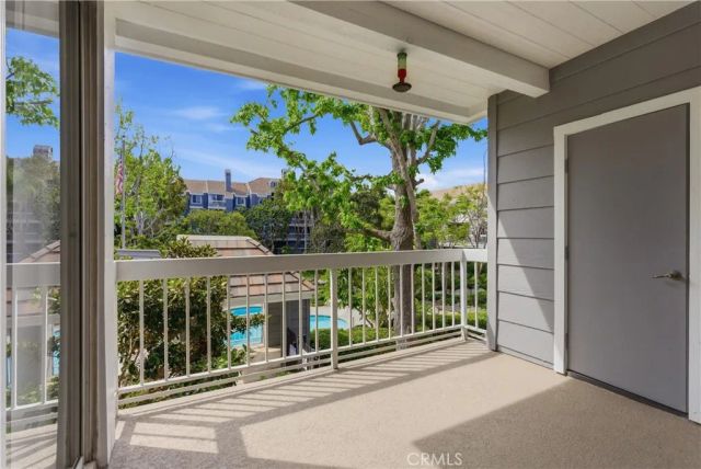 20301 Bluffside D-201, Huntington Beach, CA 92646