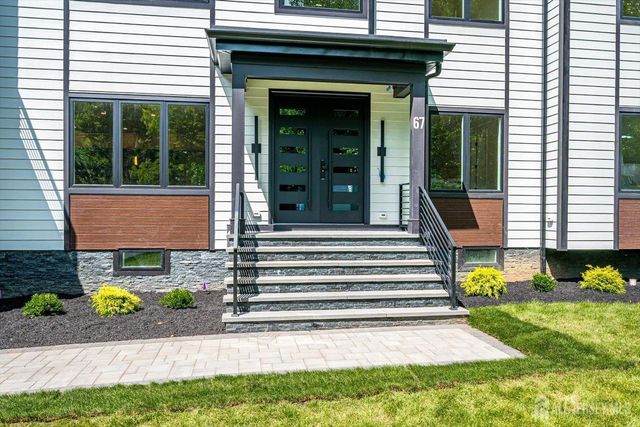 67 Falcon Road, Livingston, NJ 07039