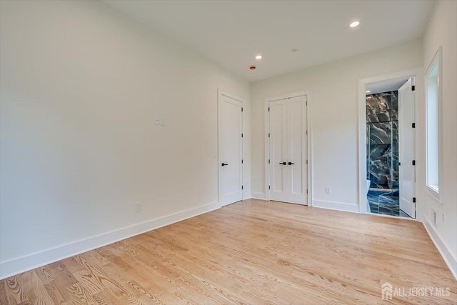 67 Falcon Road, Livingston, NJ 07039