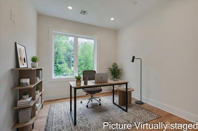 67 Falcon Road, Livingston, NJ 07039