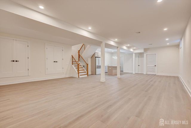 67 Falcon Road, Livingston, NJ 07039