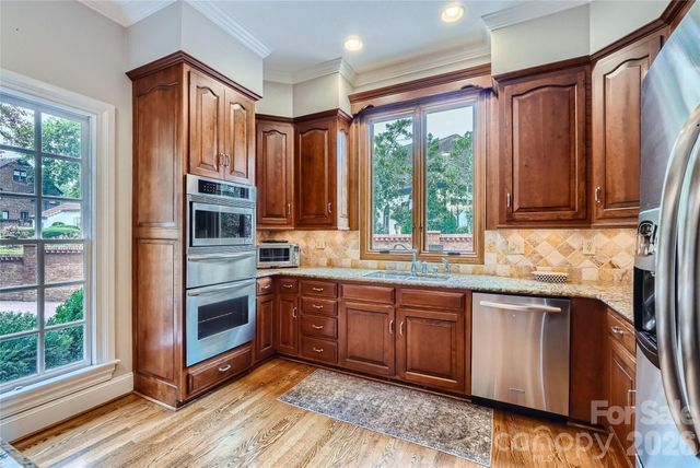 2560 Morrocroft Lane, Charlotte, NC 28211