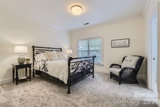 2560 Morrocroft Lane, Charlotte, NC 28211