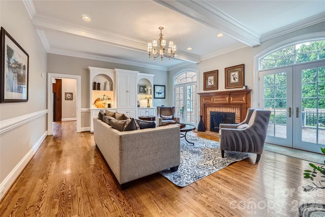 2560 Morrocroft Lane, Charlotte, NC 28211