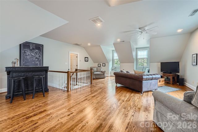 2560 Morrocroft Lane, Charlotte, NC 28211