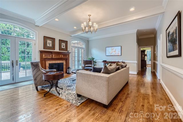 2560 Morrocroft Lane, Charlotte, NC 28211