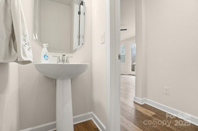 432 Sandbar Point, Lake Wylie, SC 29710