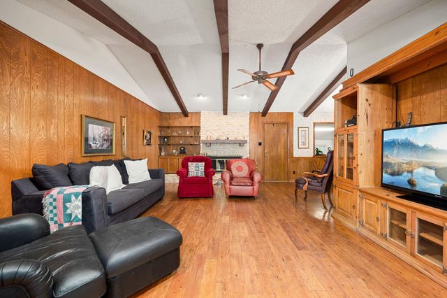 301 Dove Creek DR, Round Rock, TX 78664