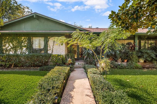 301 Dove Creek DR, Round Rock, TX 78664