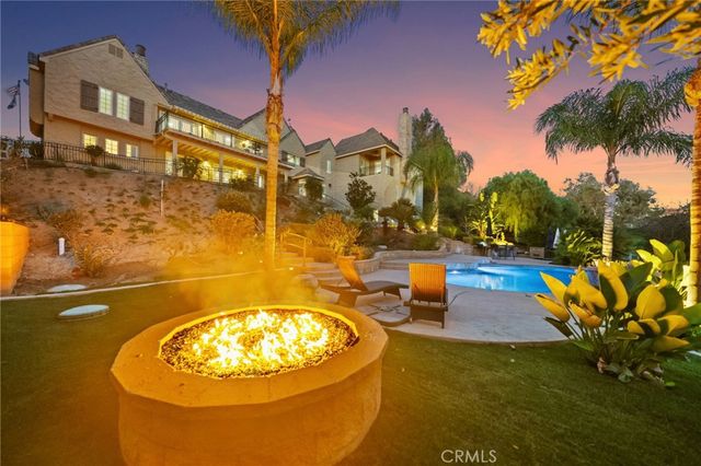 40900 Via Los Altos, Temecula, CA 92591