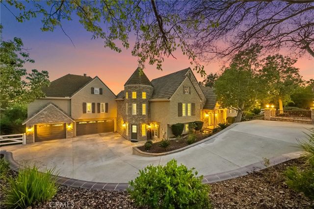 40900 Via Los Altos, Temecula, CA 92591