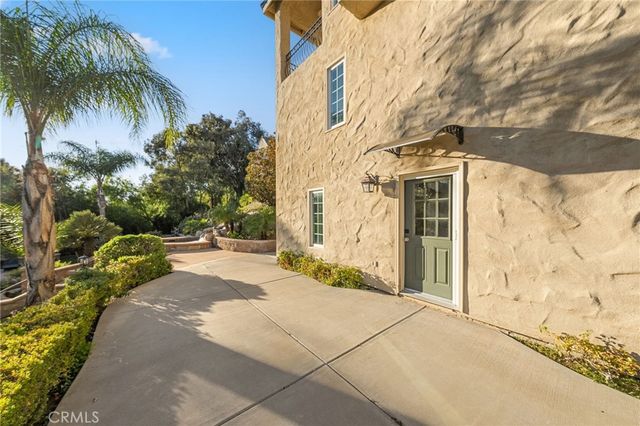 40900 Via Los Altos, Temecula, CA 92591