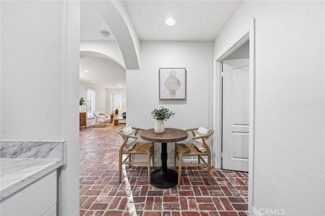 40900 Via Los Altos, Temecula, CA 92591