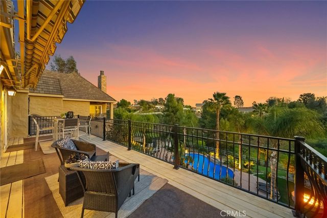 40900 Via Los Altos, Temecula, CA 92591