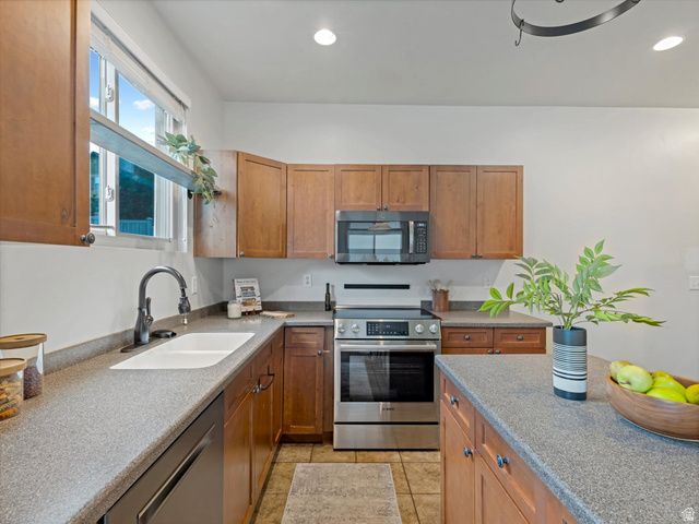 15228 S EAGLE CHASE DR, Draper, UT 84020