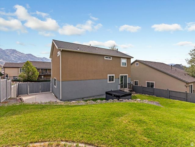 15228 S EAGLE CHASE DR, Draper, UT 84020