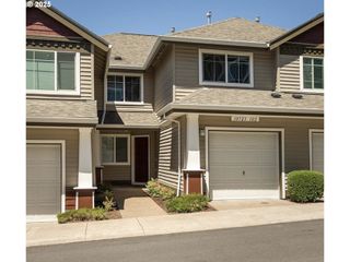 10723 Sw CANTERBURY Ln 102, Portland, OR 97224