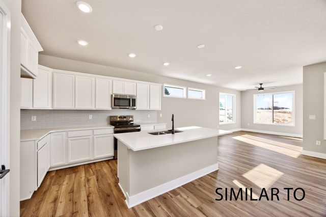 16708 Walnut Meadows Circle, Urbandale, IA 50323