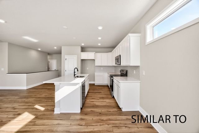 16708 Walnut Meadows Circle, Urbandale, IA 50323