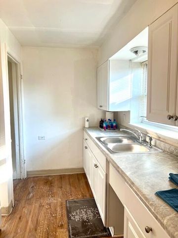 7331 Jarnecke Avenue, Hammond, IN 46324