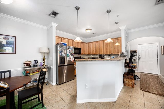 1245 SW 9TH ROAD 202, Gainesville, FL 32601