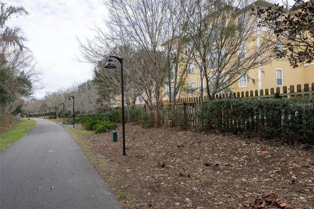 1245 SW 9TH ROAD 202, Gainesville, FL 32601